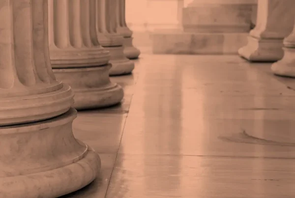 Jak powstała nazwa Tekton?