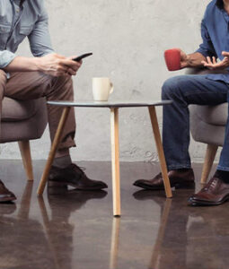 Masz nazwę? Super. Jednak masz poczucie, że jeszcze „to” nie jest to? Potrzebujesz obiektywnego spojrzenia drugiej osoby, kogoś kto wie jak wymyśleć nazwę. Skorzystaj z usługi Syllabuzz, agencja namingowa mająca za sobą ponad 250 projektów namingowych.