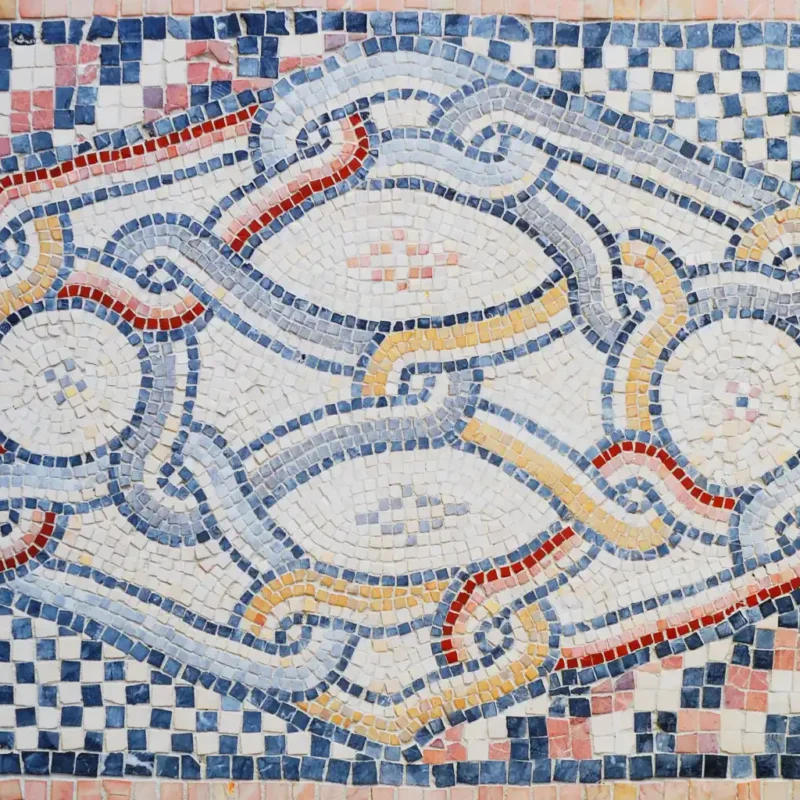 Skąd brać inspiracje do tworzenia nazw marek? Nie tylko ze słowników! Czasem pomysły kryją się w gwiazdach, mitologii, popkulturze albo… w nazwiskach słynnych postaci.