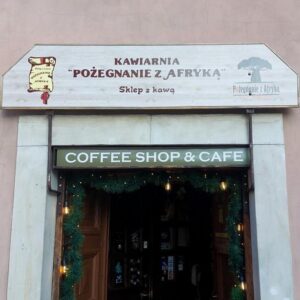 Pożegnanie z Afryką - świetny przykład nazwy kawiarni inspirowanej filmem o tym samym tytule. Prawdziwa kozacka nazwa.